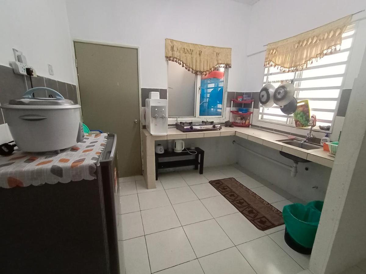 Nurul Aisyah Homestay Tanah Rata Exteriör bild