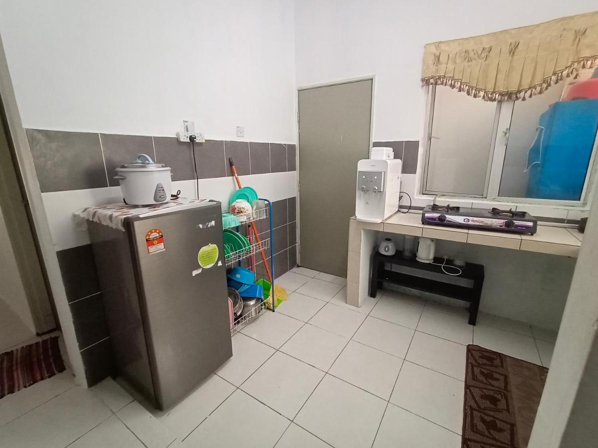 Nurul Aisyah Homestay Tanah Rata Exteriör bild